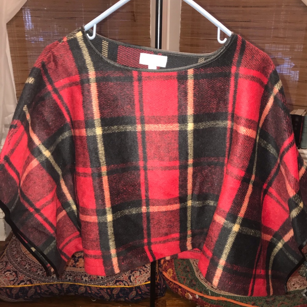 Red plaid top